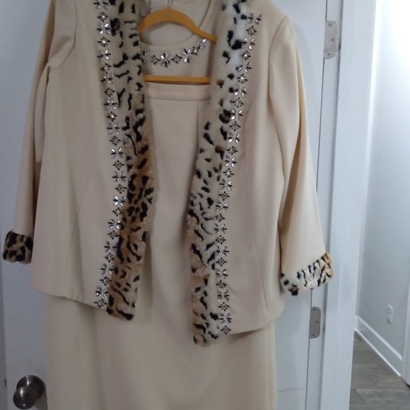 Women's Lisa Renee Cream and Animal Print Skirt Suit with Jewel Embellishments - Picture 2 of 5